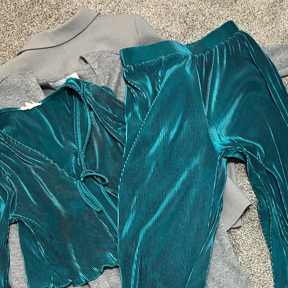 Endless Blu Teal Pleated Skirt